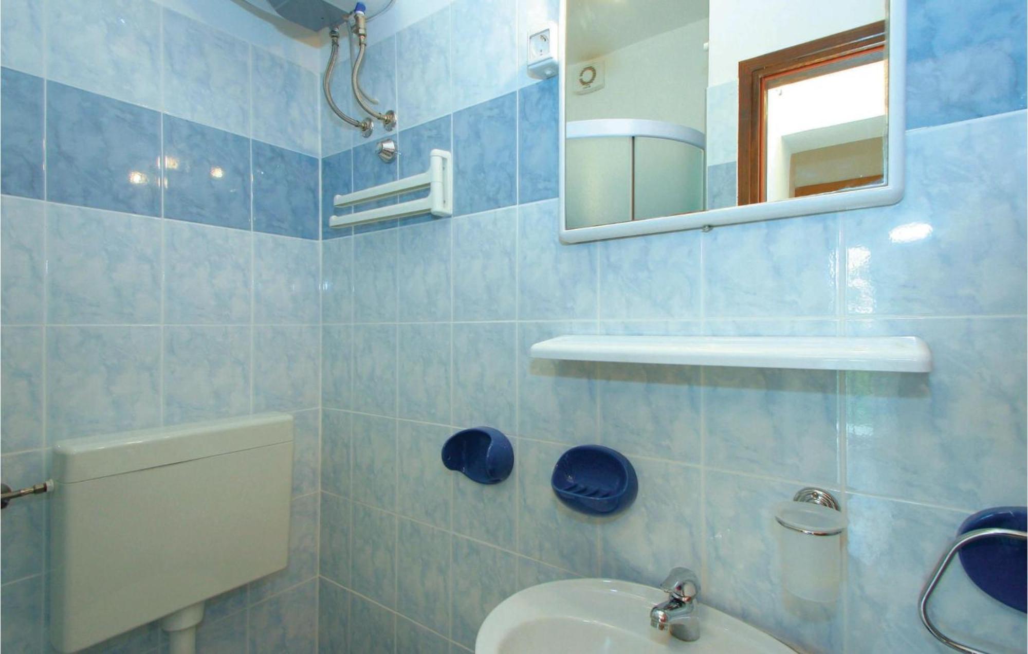 Nice Apartment In Jadranovo With Wifi Екстер'єр фото